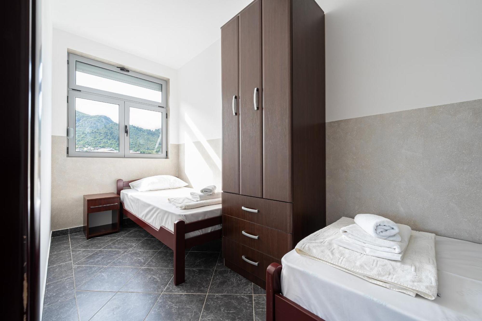 Delfin Apartments Сутоморе Экстерьер фото