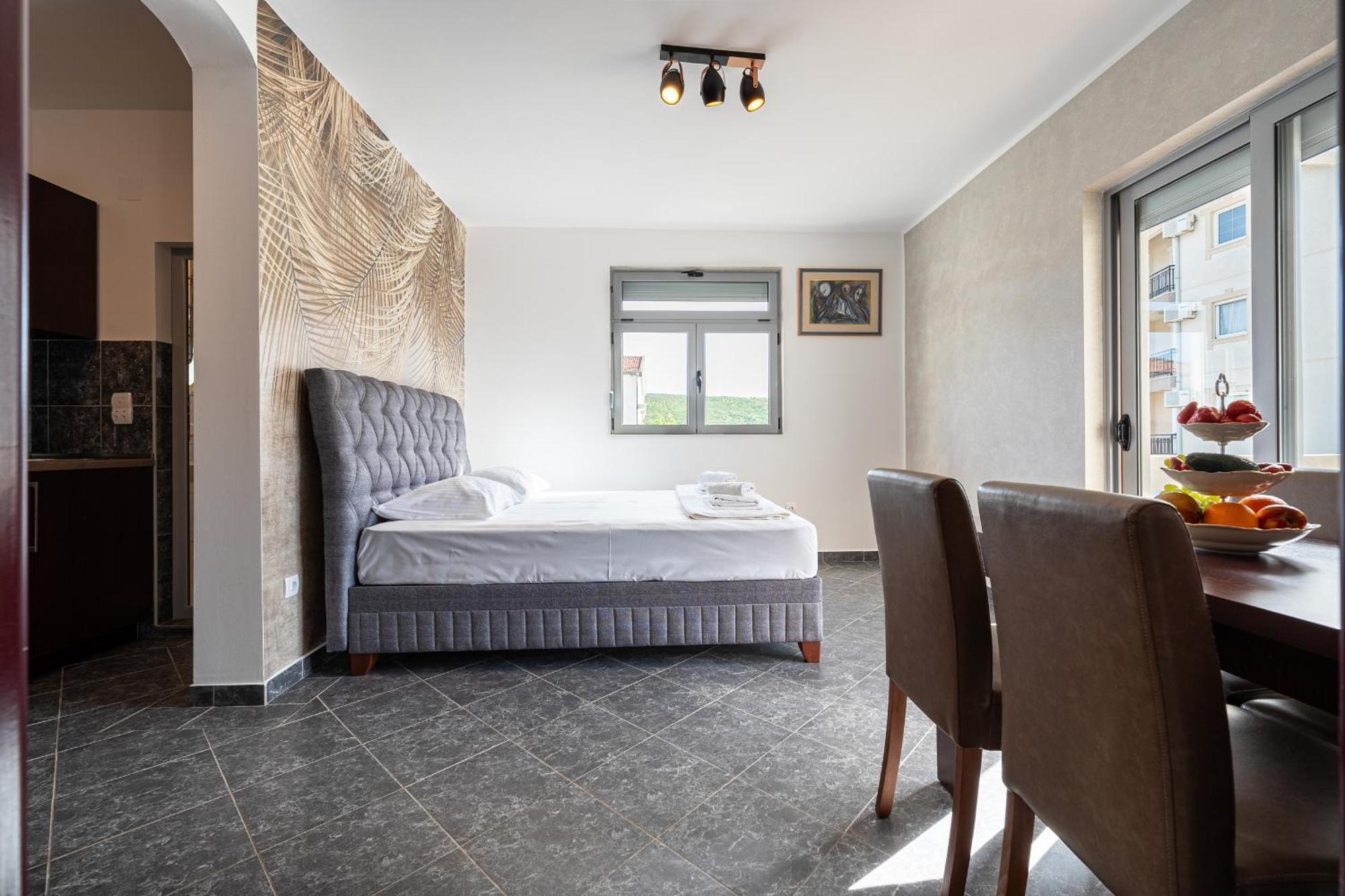 Delfin Apartments Сутоморе Экстерьер фото